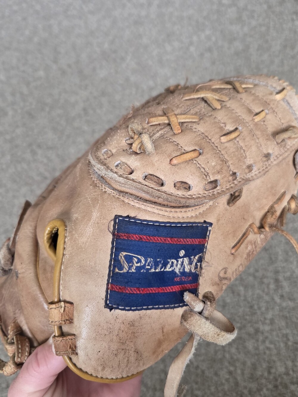 VTG Spalding Korea First Base Mitt Adult Baseball Glove Leather Form Pocket RHT